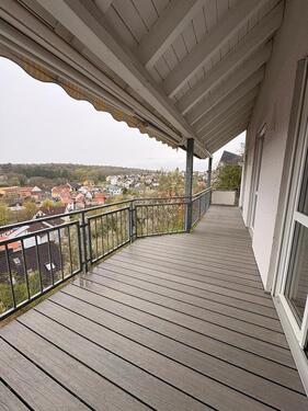 Foto - 4-Zimmer-Maisonette, 133 m², Balkon, EBK, Carport & Stellplatz in Würzburg-Oberdürrbach