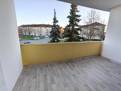 Foto - Helle 1-Zi. Wohnung, Balkon, frisch renoviert und sofort bezugsfrei