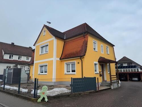 Foto - Renovierter Altbau – 148 m² – 6Zimmer – Garten&Carport –ab sofort