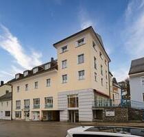 GROßZÜGIGE GEWERBEFLÄCHE IN BOGEN - VIELSEITIG NUTZBAR