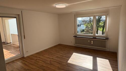 Foto - Wunderschöne 4,5 Zimmer Wohnung mit Balkon mit Blick ins Grüne
