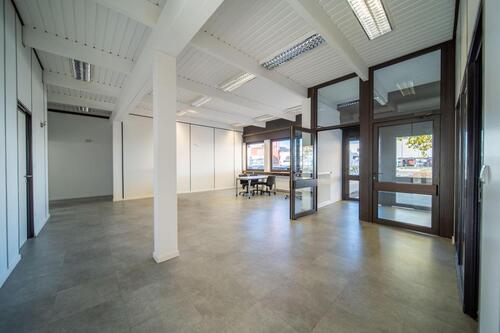 Foto - Büroräume in guter Verkehrsanbindung zu vermieten!