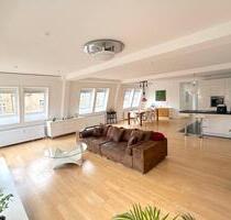 Stilvolle Loft-Wohnung mit 106 qm, 3 TG-Stellplätzen & Wallbox - Karlsruhe Beiertheim-Bulach
