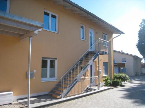 Foto - Großzügige 2-Zimmerwohnung mit Balkon und eigenem Eingang im 3 FH