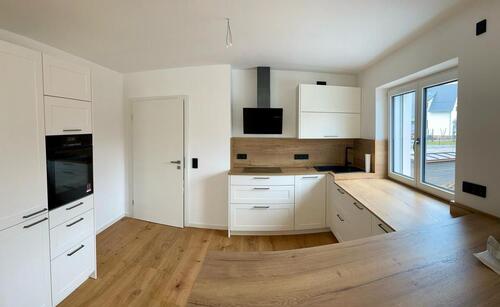 Foto - Moderne 3-Zimmer Erdgeschosswohnung mit hochwertiger Einbauküche