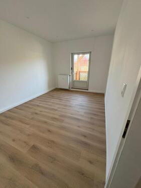 Foto - Stilvoll sanierte 3-Zimmer Wohnung mit Balkon & Einbauküche