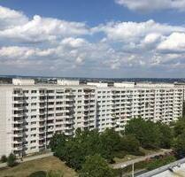 Preiswerte und ansprechende 4-Zimmer-Wohnung - Dresden Prohlis