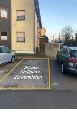 Foto - KFZ-Stellplatz in Langenfeld-Richrath!