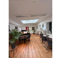 Exklusives 6-Zimmer-Loft in Stuttgart West – Wohnen und Arbeiten