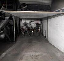 Duplexstellplatz (unten) am Bahnhof Pasing Nordseite - München Aubing-Lochhausen-Langwied