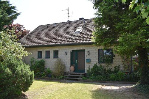 Foto - Immobilie Einfamilienhaus - 330.000,00&nbsp;EUR Kaufpreis, ca.&nbsp; 160,00&nbsp;m&sup2;