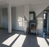 Schöne Dachgeschosswohnung mit sonniger Dachterrasse + Kamin - Langenfeld (Rheinland)