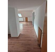 Helle 2 ZKB Dachgeschosswohnung in ruhiger Lage in Neuweiler - Sulzbach (Saar)