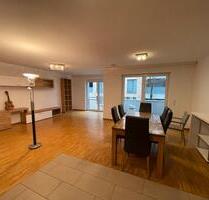 Wunderschöne 3 ZKB Wohnung (98 qm) im Herzen Mannheim mit Garage