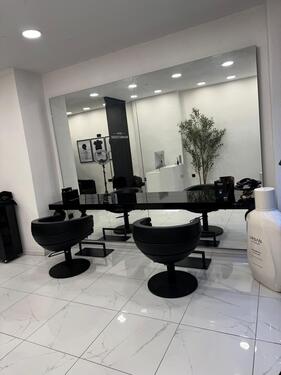 Foto - Friseursalon - 550,00&nbsp;EUR Kaltmiete, ca.&nbsp; 50,00&nbsp;m&sup2;
