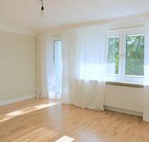 NEU * v Privat * Kernsaniert * 2 Zimmer Wohnung Wiesbaden