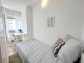 Foto - Freies Zimmer mit Balkon in moderner 4er-WG in Mannheim– L14!