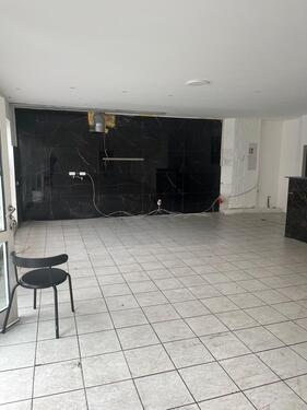 Foto - Imbiss restaurant an der B64 - 650,00 EUR Kaltmiete,