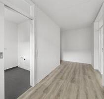 Willkommen in Ihrem neuen Zuhause in der Johann-Gottlieb-Fichte-Str. 14 in Hagen – hier wohnen Sie ruhig, grün und dennoch zentral. Die großzügig geschnittene Wohnung ist ideal für kleine Familien...