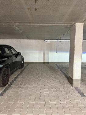 Foto - Tiefgaragen-Stellplatz auf dem LGS- Gelände zu vermieten