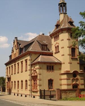 Foto - 3-Zimmer Wohnung mit großem Garten in repräsentativem Gebäude