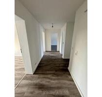 Helle und renovierte 3-Zimmer-Wohnung mit Balkon & Einbauküche - Bad Pyrmont