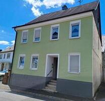 Einfamilienhaus im Hunsrück - 110.000,00&nbsp;EUR Kaufpreis, ca.&nbsp; 110,00&nbsp;m&sup2; in Niederwörresbach (PLZ: 55758)