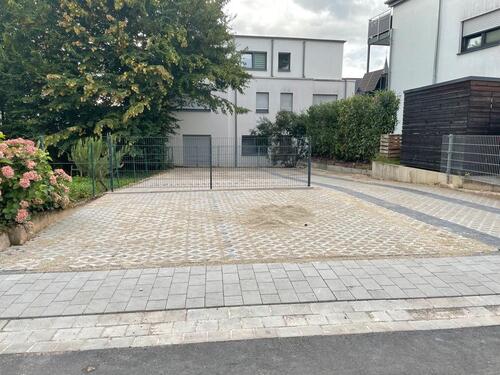 Foto - Stellplätze Parkplätze Schweich Mathenstraße zu vermieten