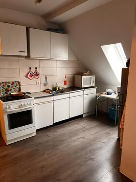 Foto - Dachgeschosswohnung - 880,00&nbsp;EUR Kaltmiete, ca.&nbsp; 85,00&nbsp;m&sup2;