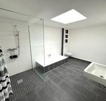 Moderne 3-Zimmer-Maisonette mit Dachterrasse – 100 m², Einbauküch - Delmenhorst