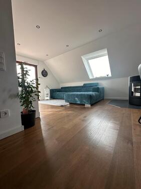 Foto - Großzügige 5-Zimmer Maisonettewohnung - 134qm -komplett renoviert