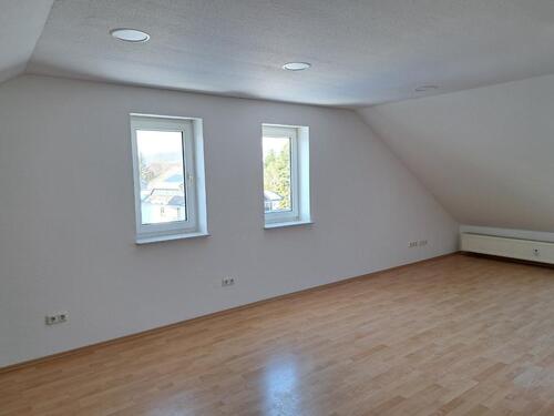 Foto - Dachgeschosswohnung im Ortskern von Neuhof