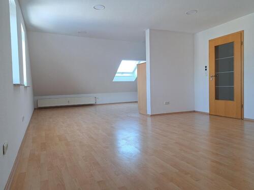 Foto - Dachgeschoßwohnung in Neuhof zur Miete