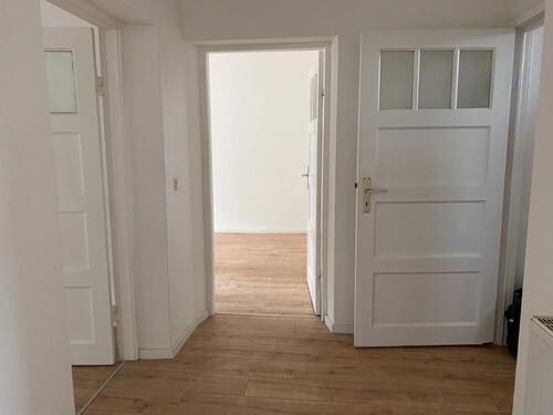 Foto - 2-Zimmer-Wohnung mit Balkon + Top Lage (ab 01. April)