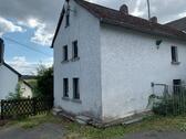 Foto - 11 Zimmer Bauernhaus, Landhaus zum Kaufen in Breitscheid