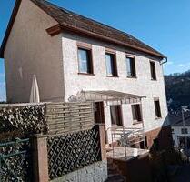 Kleines Haus Zentrum Idar - 62.000,00&nbsp;EUR Kaufpreis, ca.&nbsp; 85,00&nbsp;m&sup2; in Idar-Oberstein (PLZ: 55743)