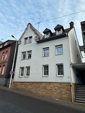 Foto - 2 Zimmer, Küche, Bad, Wintergarten, Vorratskammer, 1. OG