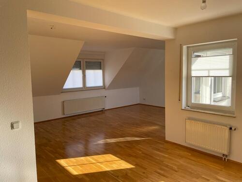 Foto - 3 Zimmer Dachgeschoßwohnung zur Miete in Gummersbach