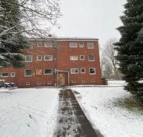3 Zimmer-Wohnung im Hochparterre mit Balkon und Tageslichtbad mit Wanne - Bad Bramstedt