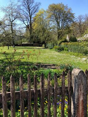 Foto - Sonnige ruhige 3 R-Wohnung mit Balkon, EBK, Garten und Stellplatz