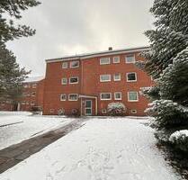 3 Zimmer-Wohnung in der zweiten Etage mit Balkon und Tageslichtbad mit Wanne - Bad Bramstedt