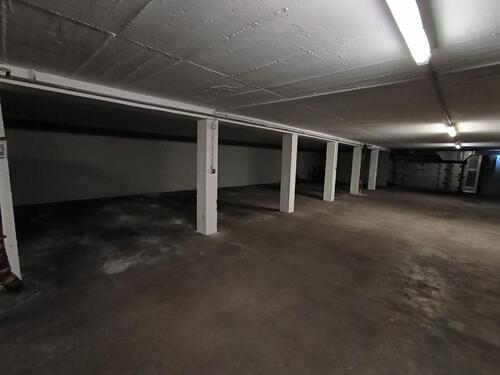 Foto - 2 x Tiefgaragenstellplatz Stellplatz Garage Parkplatz