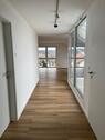 Foto - Kernsanierte 3-Zimmer-DG-Wohnung mit neuer Einbauküche