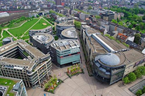 Foto - Büro in Köln am Mediapark – Arbeitsplatz im Großraumbüro