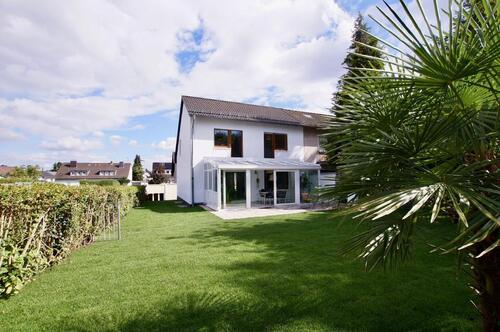 Foto - Attraktives Reihenendhaus mit 5 Zimmern und Garten in ruhiger Lag