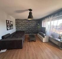 Schöne 3,5 Zi Wohnung mit Balkon in Feucht