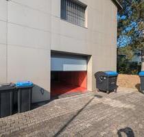 Lagerhalle mit 120 m2 | Sektionaltor | Ebenerdig | WC | Optional Büroflächen - Neu-Anspach