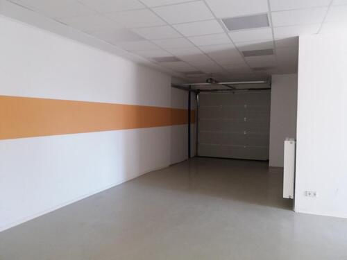 Foto - Gewerbehalle - 1.350,00&nbsp;EUR Kaltmiete, ca.&nbsp; 160,00&nbsp;m&sup2;