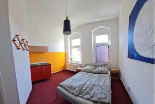 Foto - voll möbliertes Studentenzimmer mit eigenem Bad (Zimmer 4)