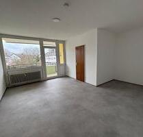 Frisch renoviertes 1-Zimmer-Apartment mit neuer EBK, Balkon - Olching